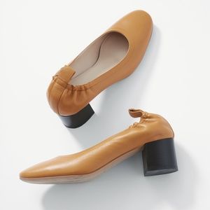 NEW Everlane Day Heel